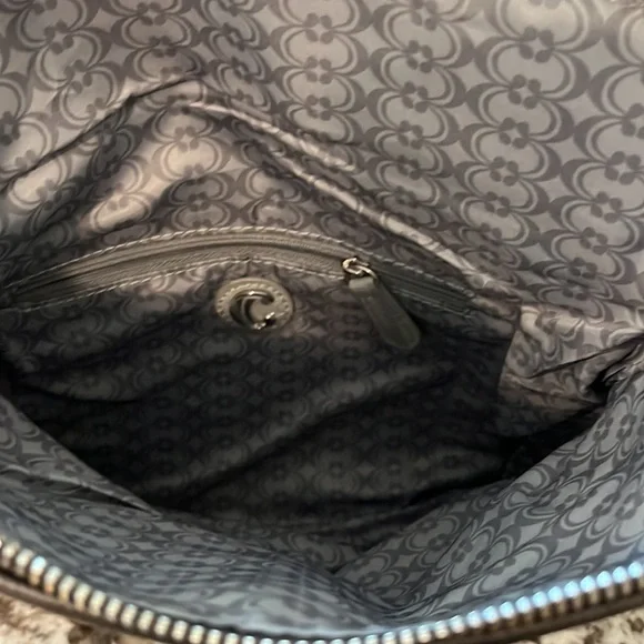 Charming Charlie Clutch Bag - Picture 4 of 6